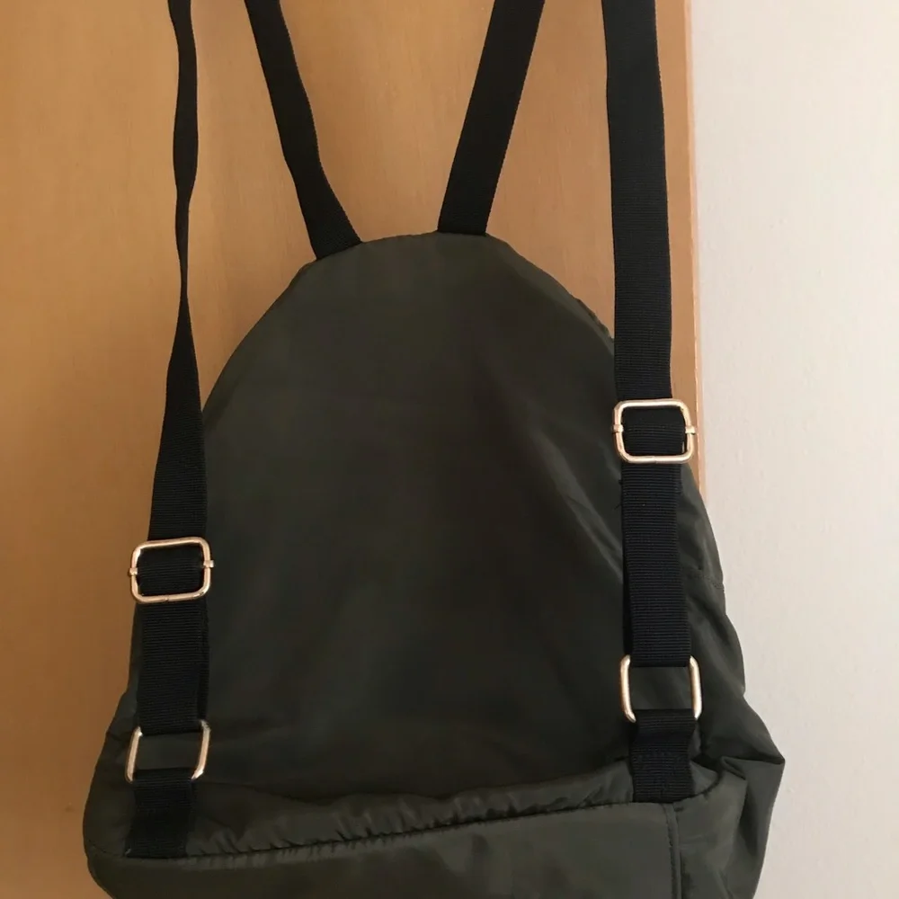 Sold…………Backpack bag - Picture 6 of 6